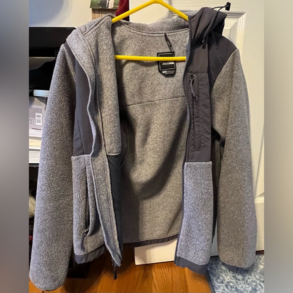 Women’s North Face Jacket with hood